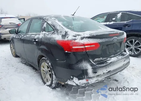 2016 Ford Focus Se z USA, uszkodzony, nr VIN 1FADP3F25GL404336